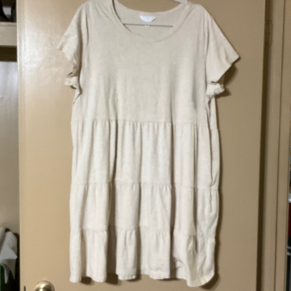 Time and Tru Oatmeal Colored Tiered Short Sleeve Dress